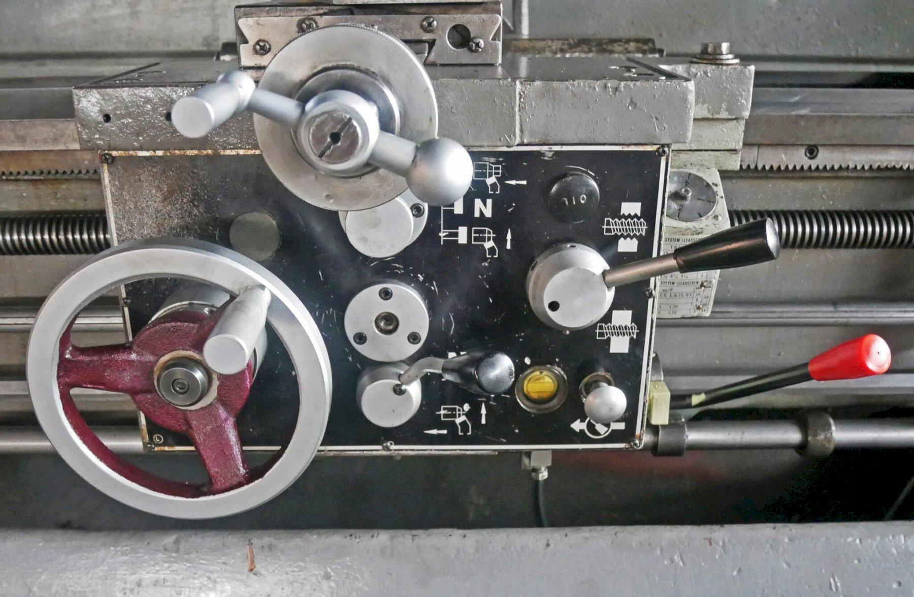 Sharp 17" x 60" Gap Bed Lathe, 1760K