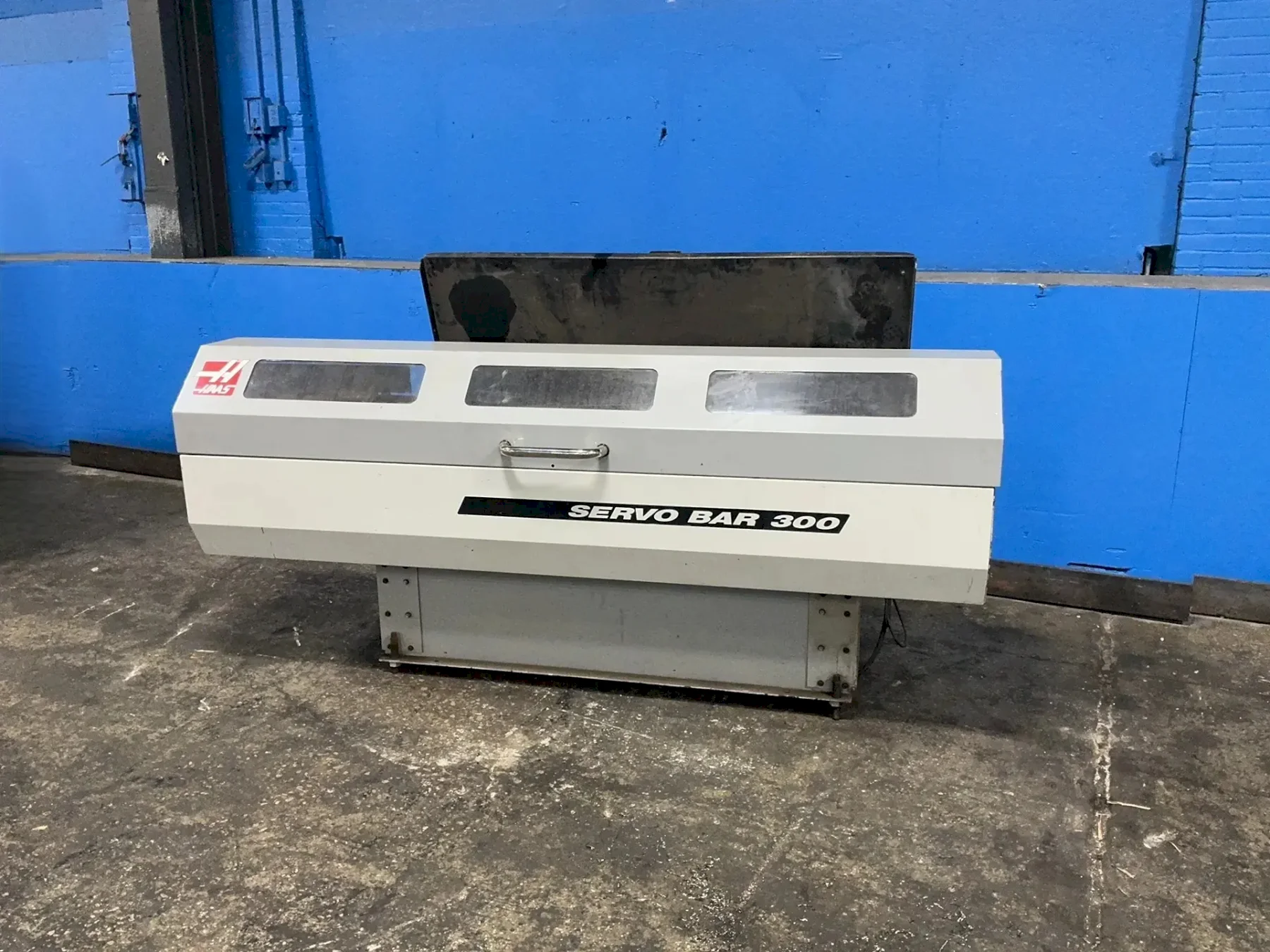 HAAS 48” BAR FEEDER  -  SERVO BAR 300