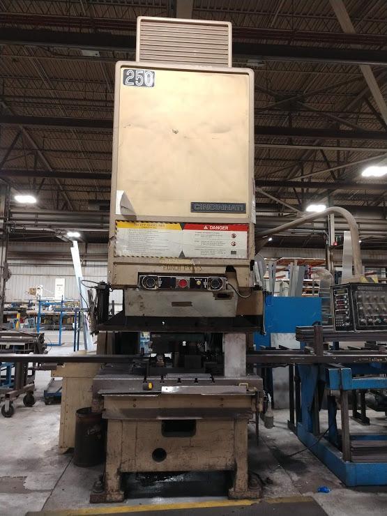 CINCINNATI 250 TON OBS PRESS