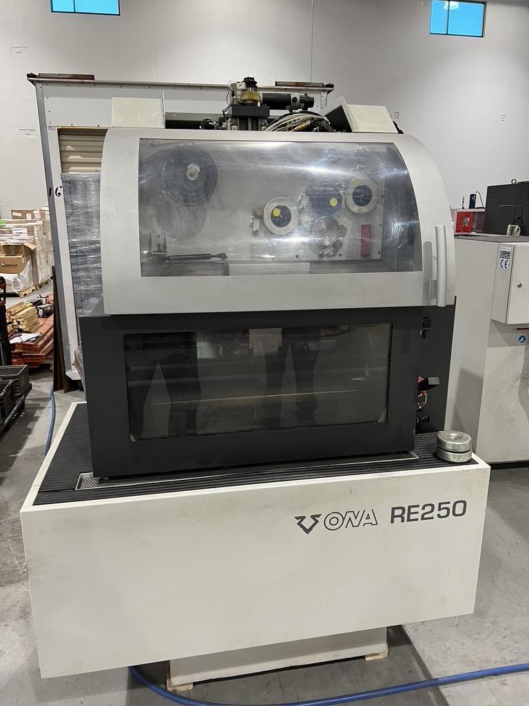 ONA RE250 + AWF, AUTO WIRE FEED, 10" X 14" TRAVELS, ONA CONTROL, NEW 2003