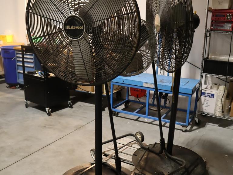 Lakewood HV-30/OSC 30" (2) & 18" TPI Industrial Pedestal Fans- Auction Item
