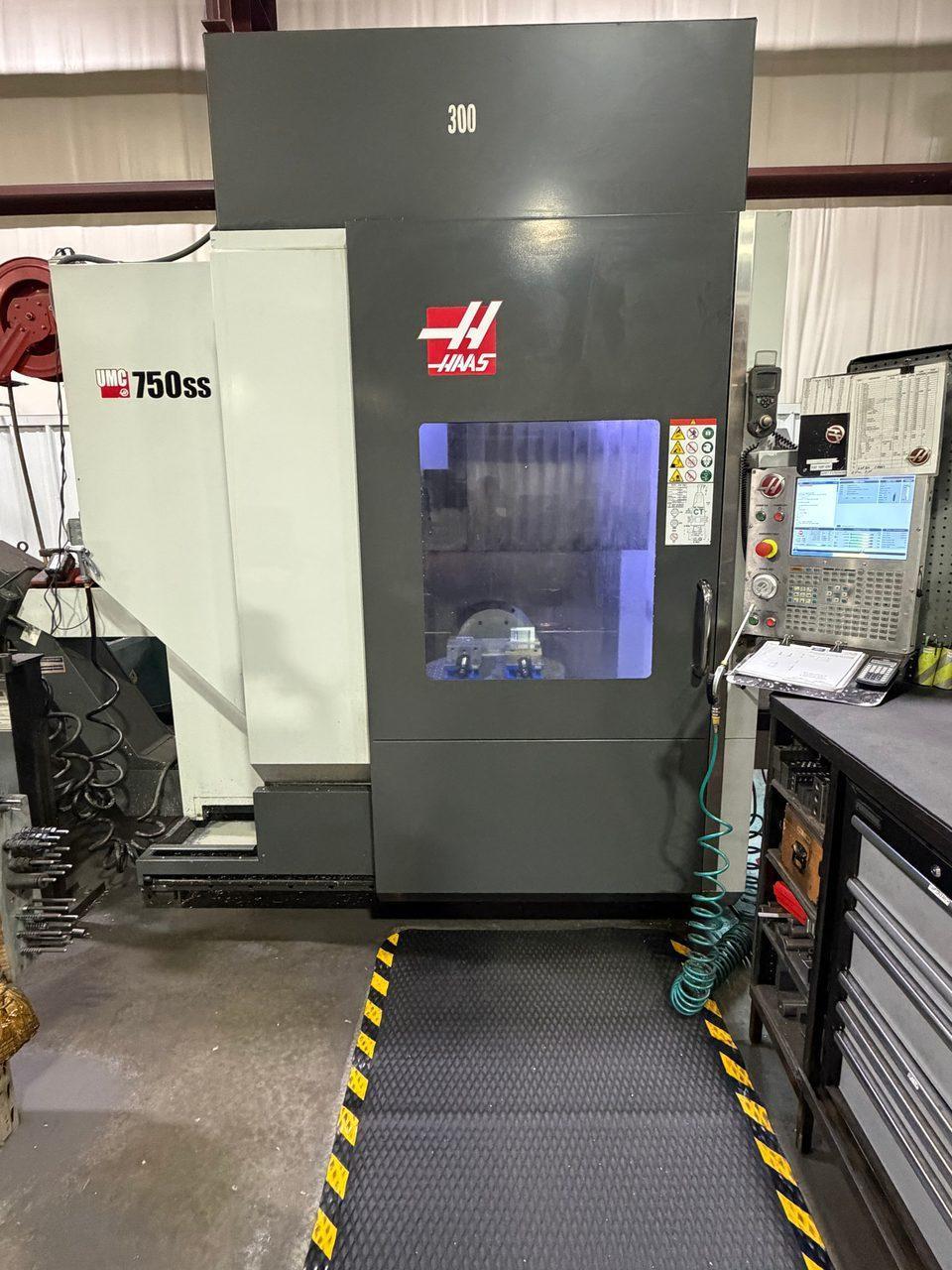 Haas UMC-750SS VMC, 2016 – Chip Conveyor, Cool Through Spindle, Rigid Tapping