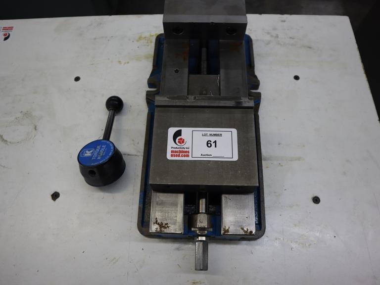 Kurt D688 6" Machine Vise, Streel Jaws, Torque Handle- Auction Item