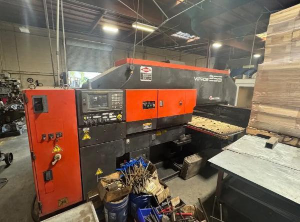 1999 Amada Vipros 255 Turret Punch (#5881)