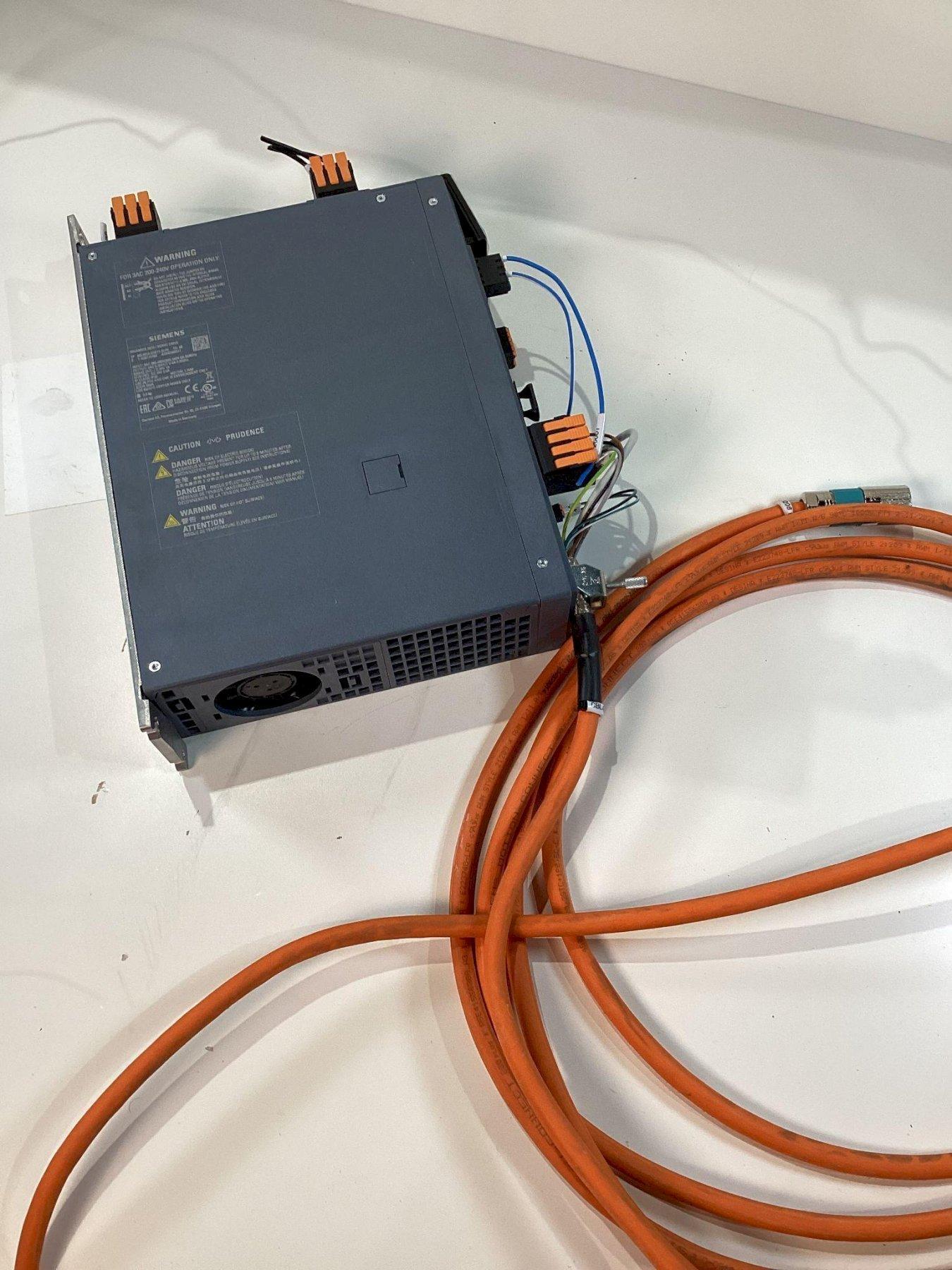 SIEMENS 6SL3210-5HE11-5UF0 Servo Drive USED