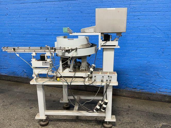 FEEDING CONCEPTS INC 18” VIBRATORY BOWL FEEDER   -  FC-12-9739