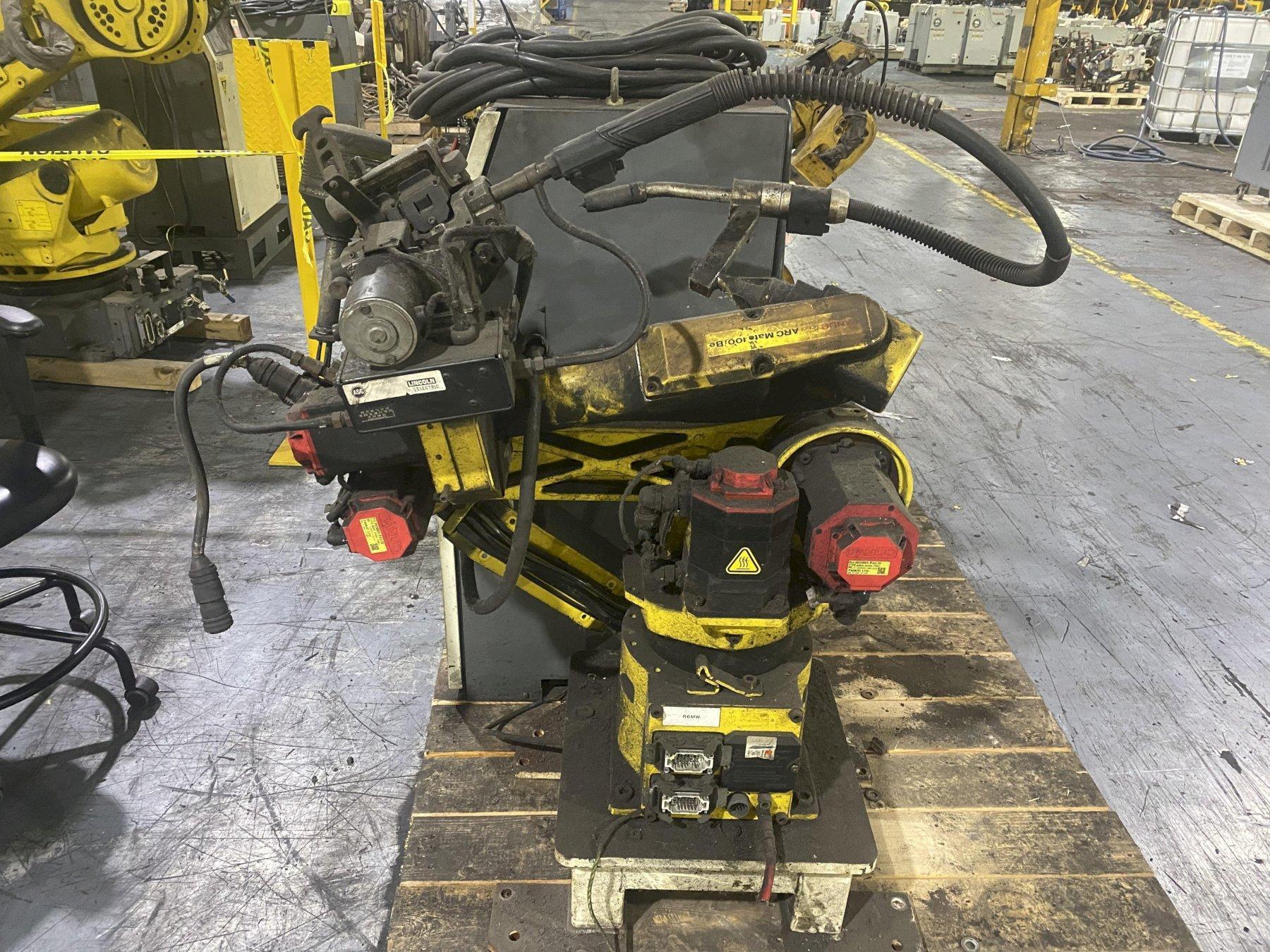 FANUC – ArcMate 100iBe w/ R-J3iC Controls PARTS ONLY