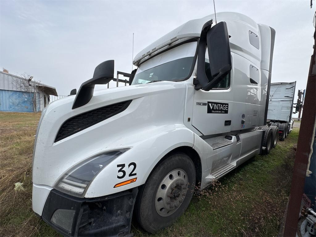 2022 Volvo VNL64T 760 4V4NC9EH7NN602666