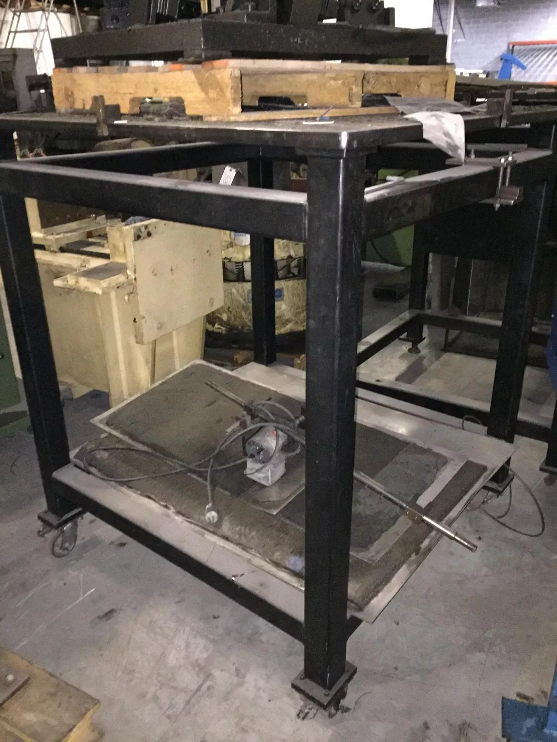 Bowl Stand 46 x 46 x 55 ½