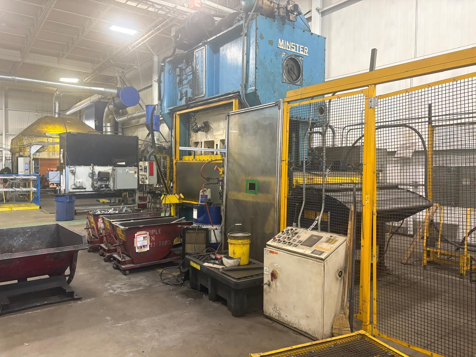 300 Ton MINSTER E2 300 84-48