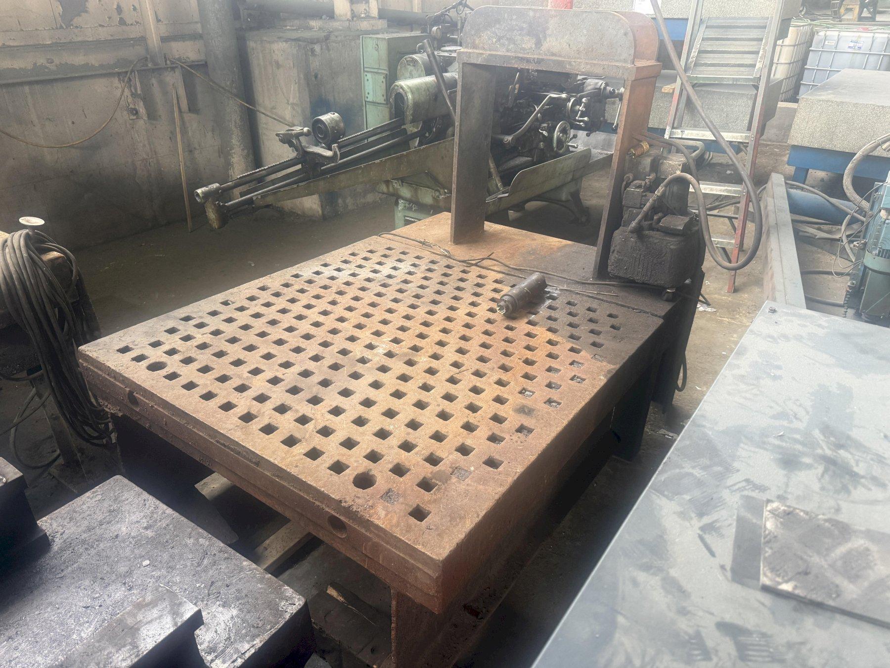 60" X 60" ACORN WELDING TABLE W/ STAND: YOBRO #26119