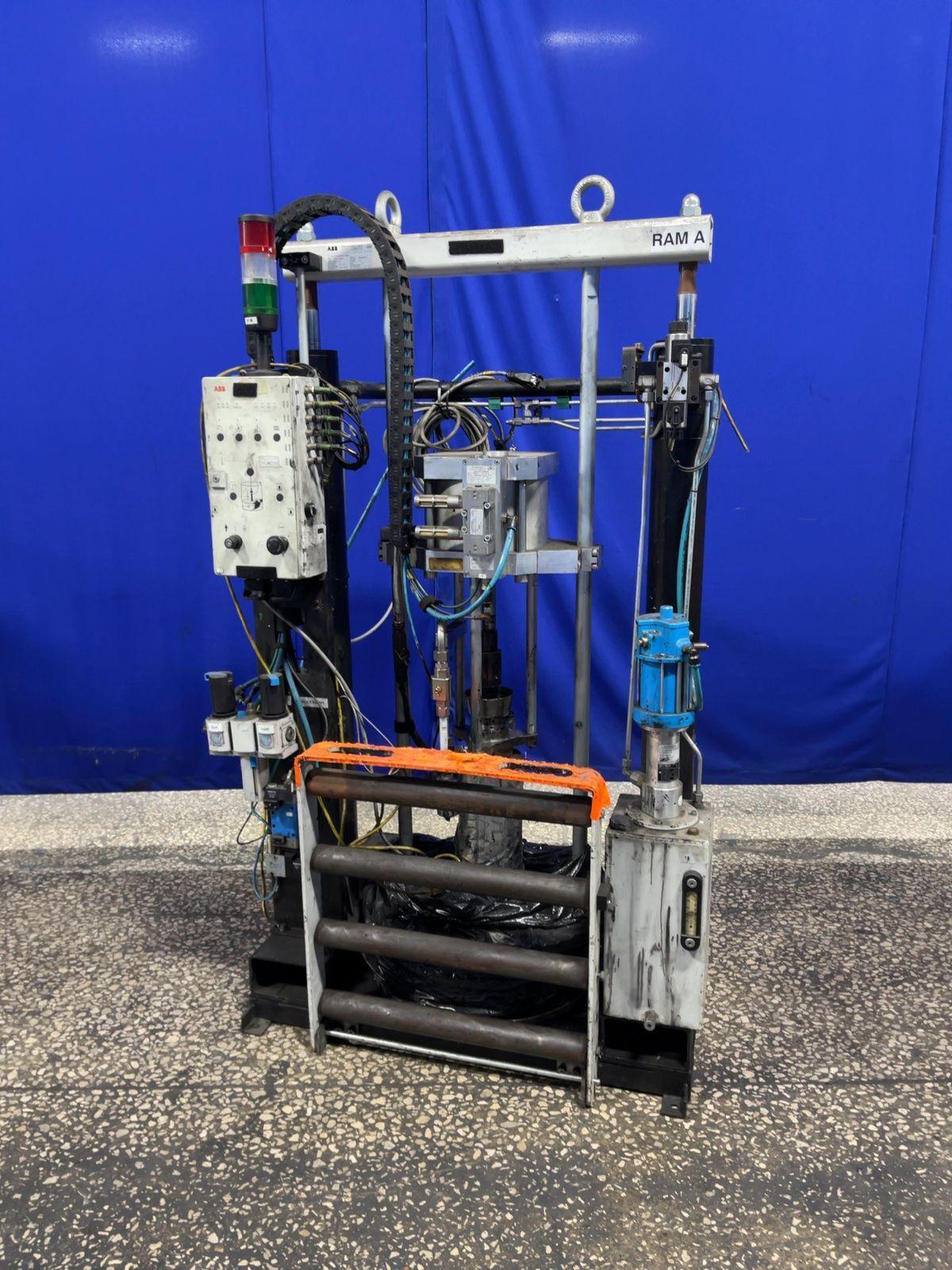 ABB AUTOMATION GMBH 3600 PSI INTEGRATED DISPENSING FUNCTION PACKAGE DOUBLE PUMP 200 I HEATED  -  3HDAK010029612