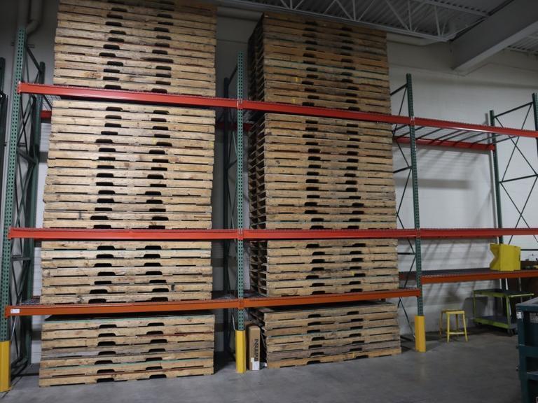 Pallet Racking: (4) 16'H x 48" Uprights, Tear-Drop Style, (9) 10' Shelves, Wire Decking - NO CONTENTS- Auction Item