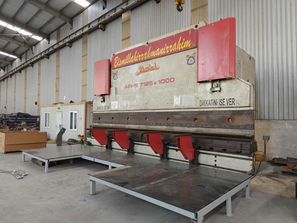 1000 Ton x 23' (7100mm) Baykal Hydraulic Press Brake Year 2007 with New Controls
