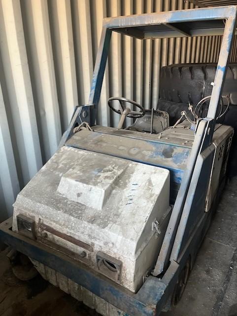 TENNANT SWEEPER STOCK # 3834