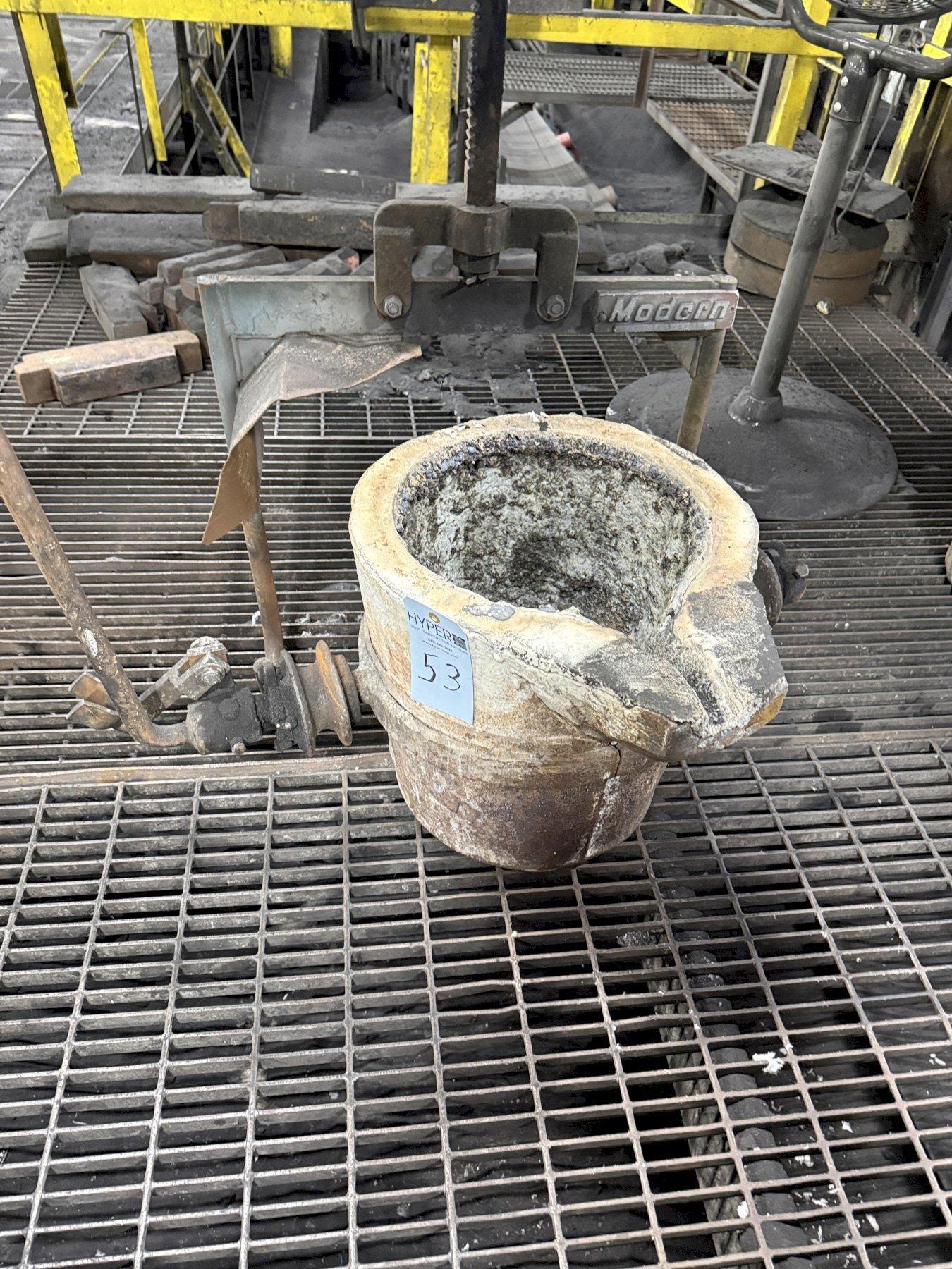 17" x 17" hand ladle