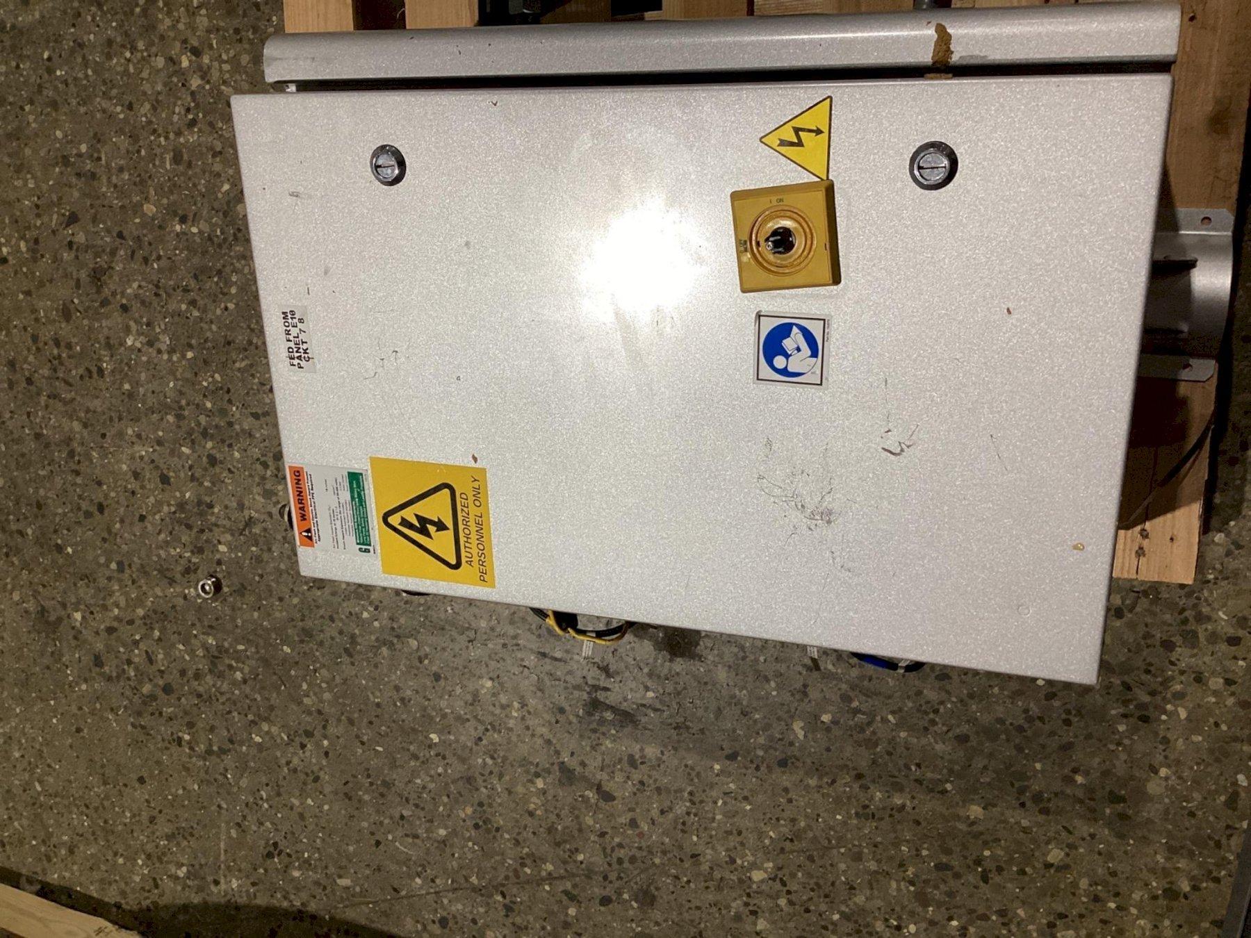 GRACO 24C526 Warmmelt Enclosure 4‑Zone Accessory USED