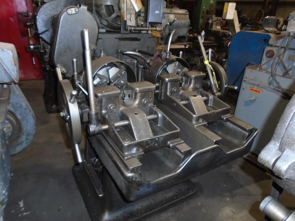 Used 3/4" Landis Double Pipe and Nipple Threader