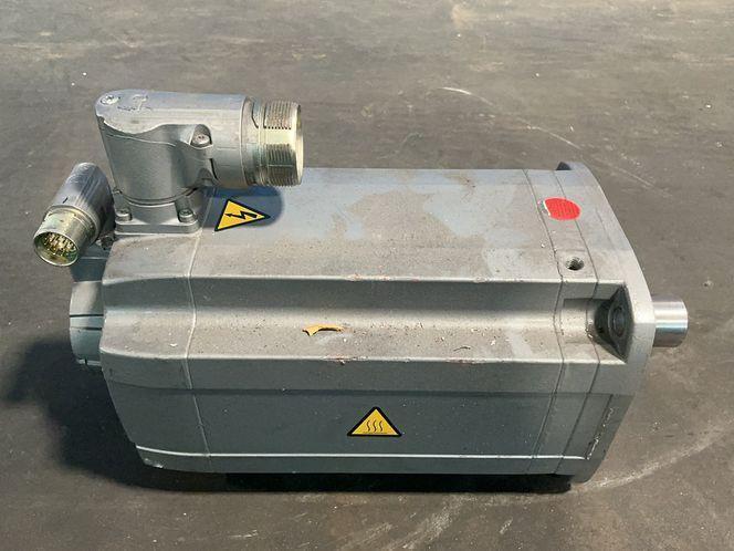 SIEMENS 18.0 NM RATED TORQUE SIMOTICS COMPACT SYNCHRONOUS SERVO MOTOR  -  1FT7086-1AF71-1NG1