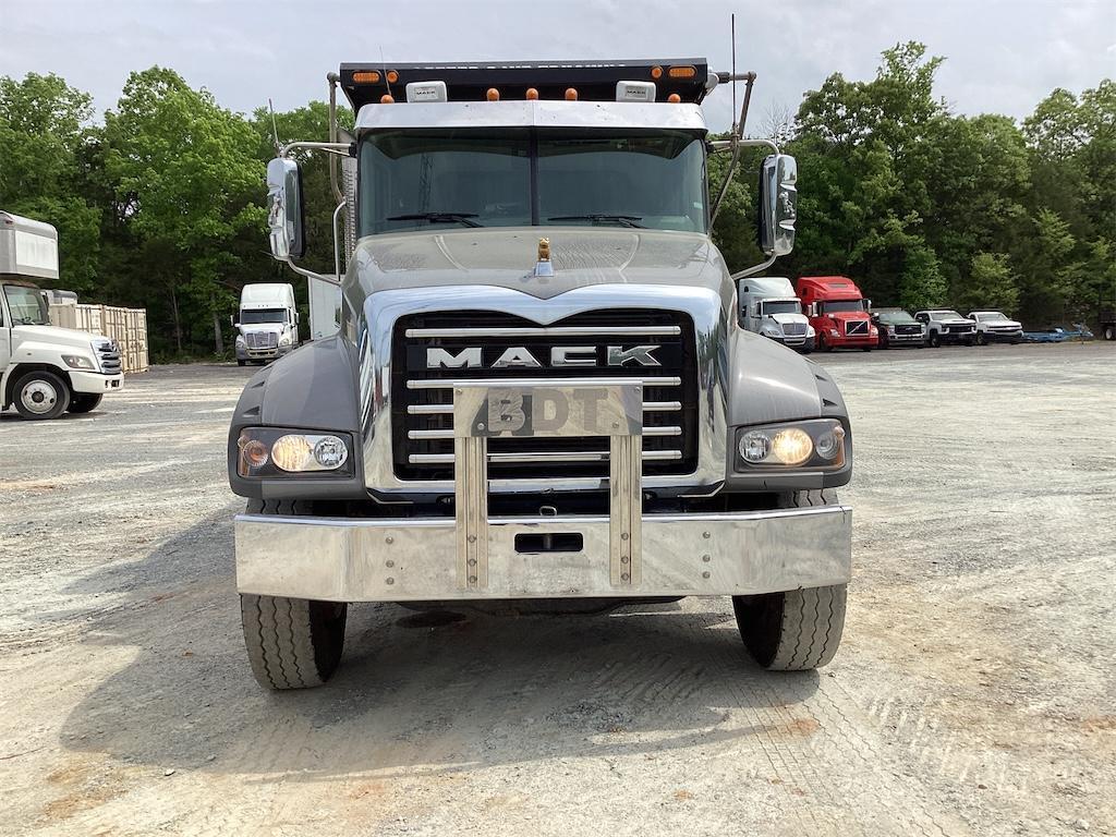 2022 Mack Granite 64F 1M2GR4TC0NM001422