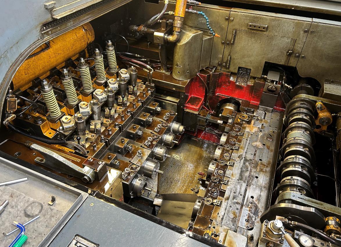 1" Sakamura Model BPF- 540 5 Die Cold Former