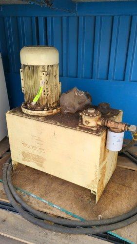 1 - PREOWNED HYDRAULIC TANK WITH MARELLIMOTORI ELECTRIC MOTOR & HALLIBURTON 30