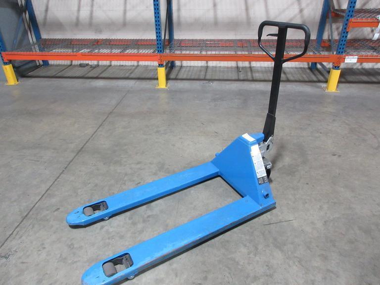 Pallet Jack Uline H-3763 4400 LB Capacity 27" Fork Width 48" Fork Length- Auction Item