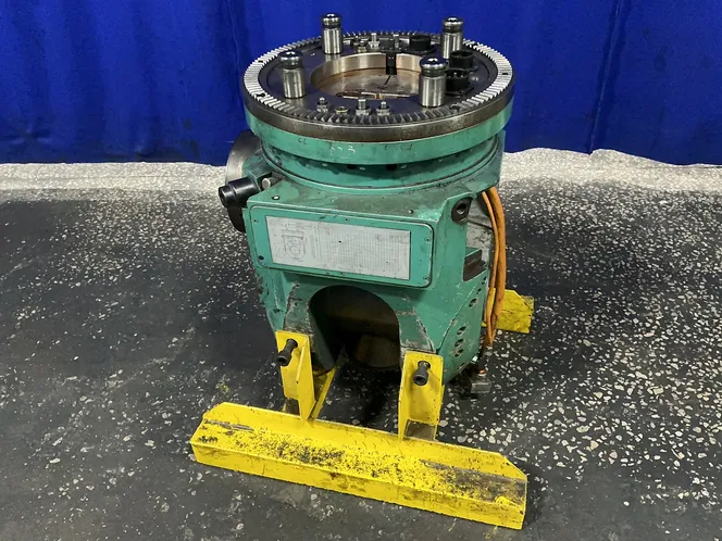 DORRIES SCHARMANN 1:15 TRANSMISSION RATIO MILLING MACHINE HEAD - 1 AXIS FORK HEAD  -  01122