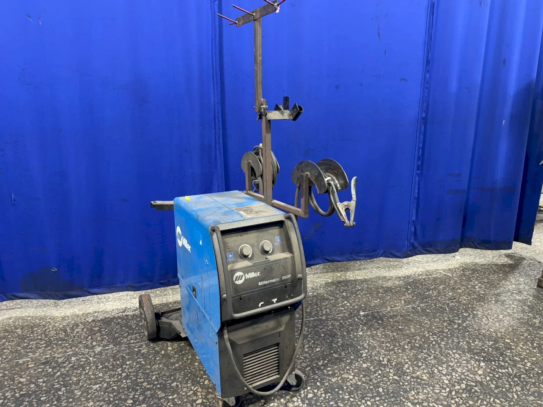 Miller 300 Amp Welder - Millermatic 350p