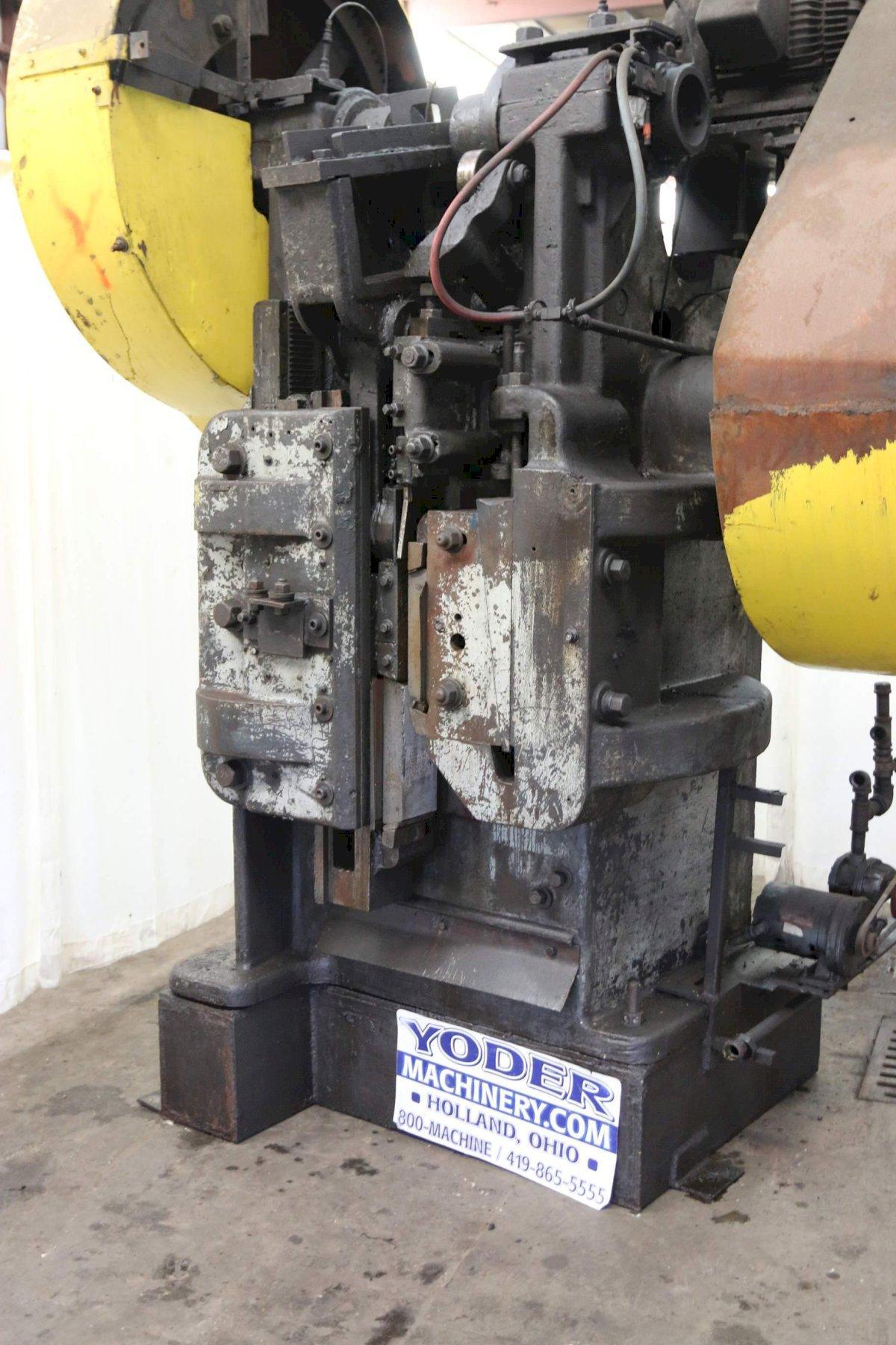 1' NATIONAL THREAD ROLLER: STOCK # 68941