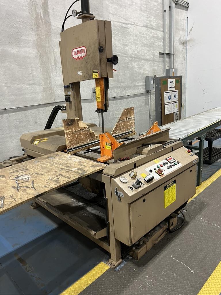 17" X 25.4" KALAMAZOO TILT FRAME VERTICAL BAND SAW MODEL VG 450L NEW 2008