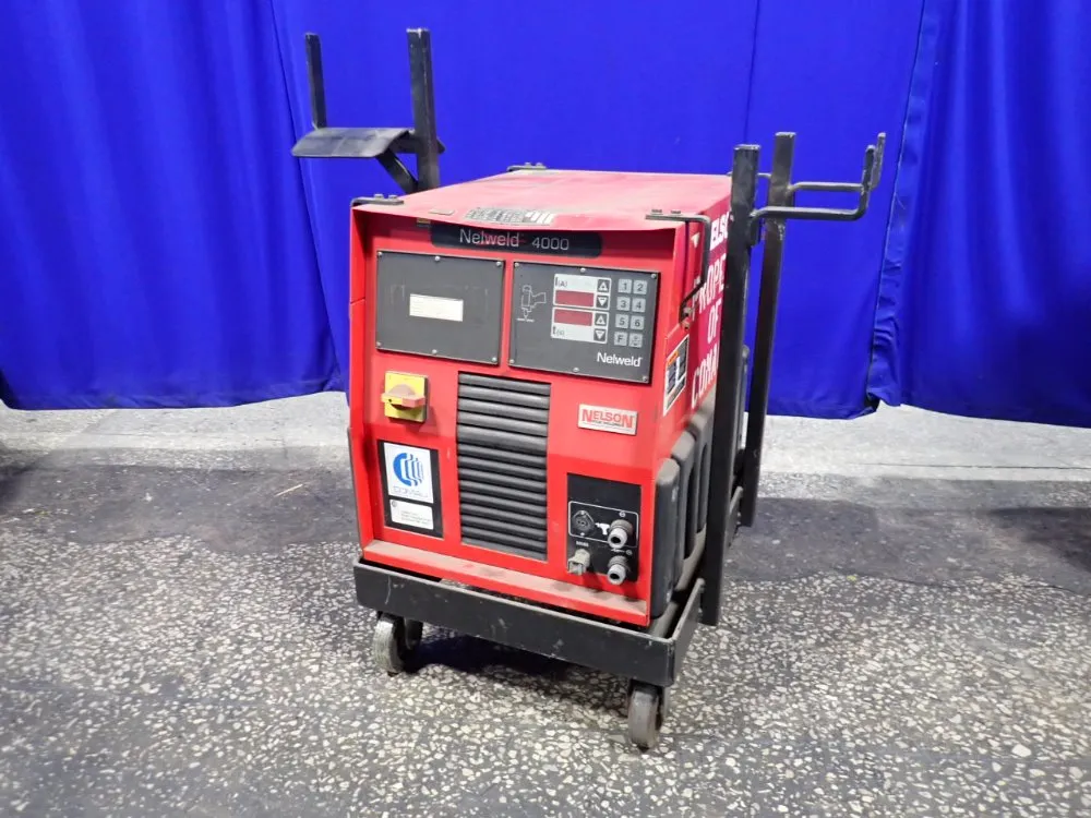 NELSON STUD WELDING 2100 AMPS WELDER  -  NELWELD 4000