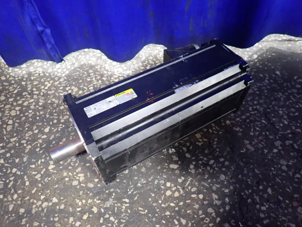 REXROTH SERVO MOTOR   -  MSK101E-0300-FN-M1-BG2-NNNN