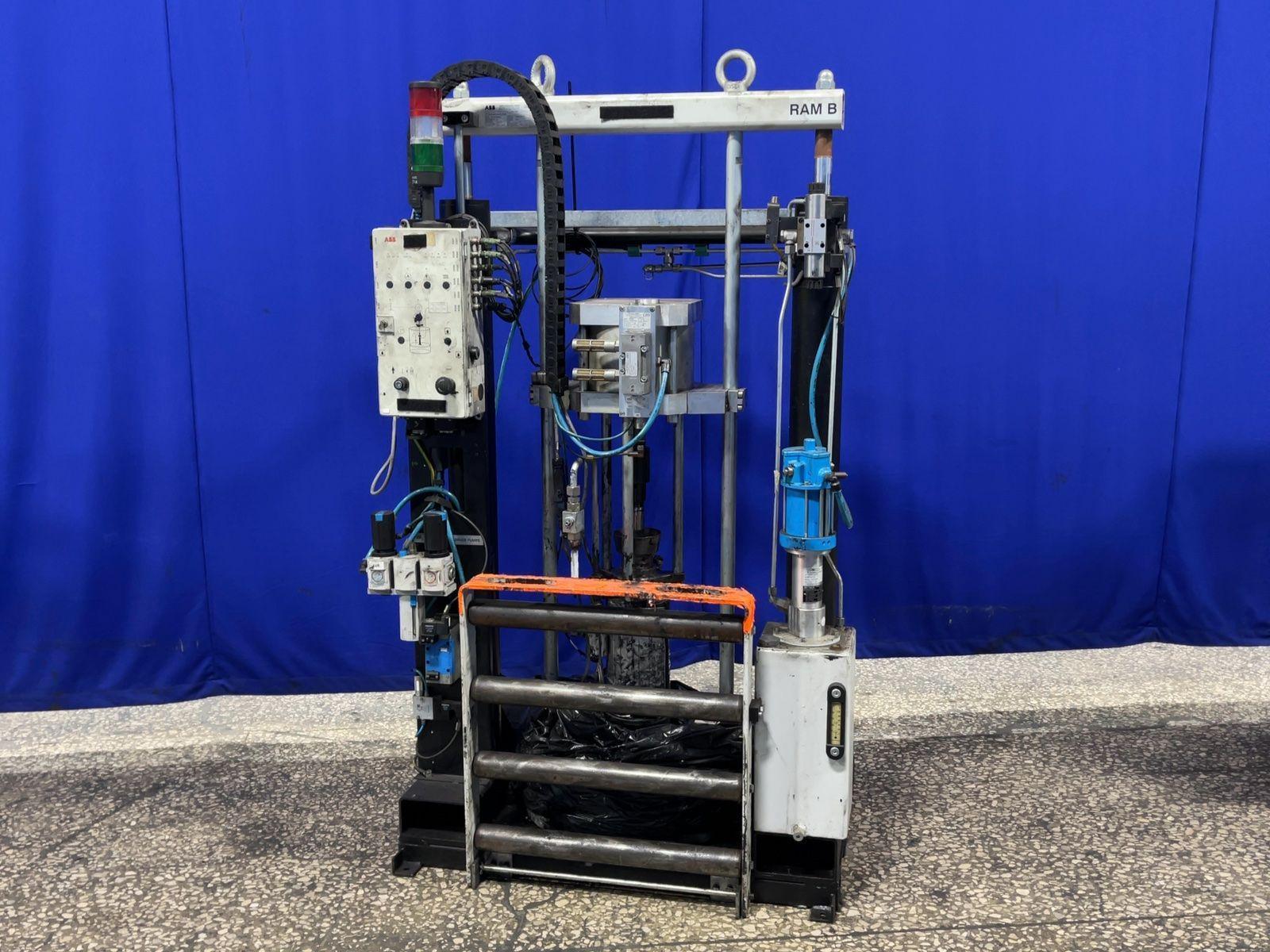 ABB AUTOMATION GMBH 3600 PSI INTEGRATED DISPENSING FUNCTION PACKAGE DOUBLE PUMP 200 I HEATED  -  3HDAK010029612