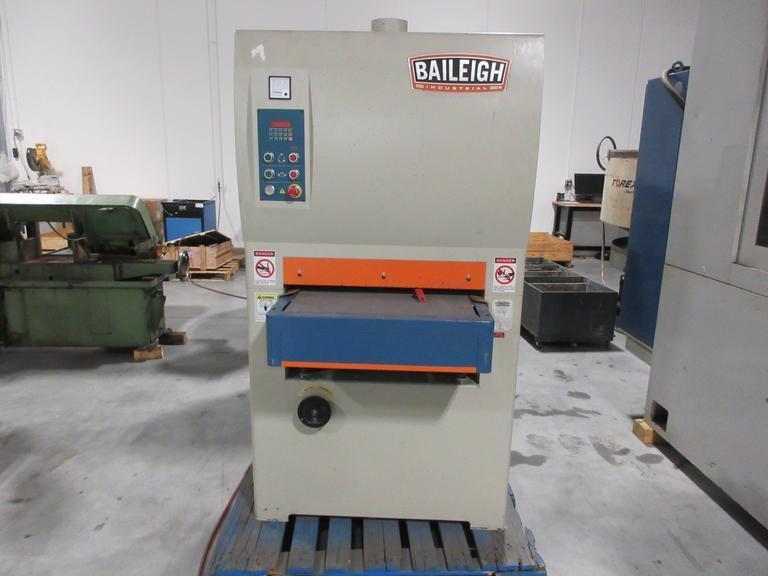Baileigh WSB-2575 24" Wide Conveyor Feed-Thru Belt Sander- Auction Item
