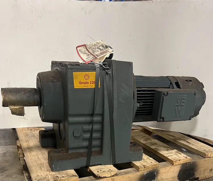 SEW EURODRIVE R97DV100M48MG4HFTFXV2A MOTORS USED