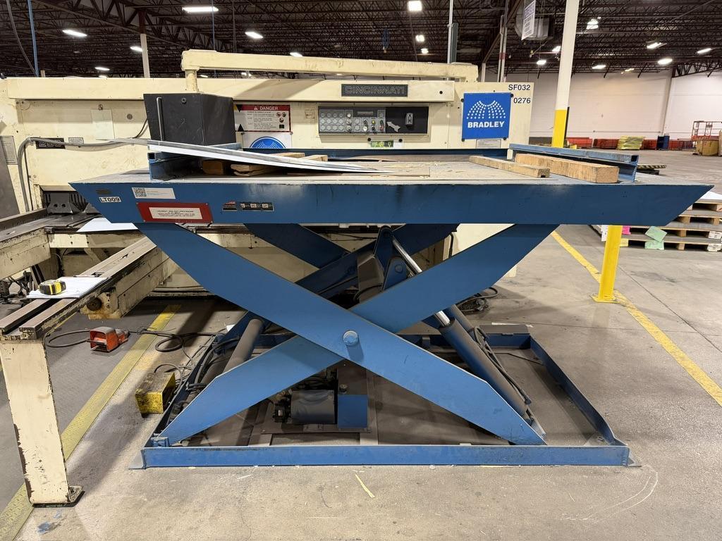 5000 LB BLUE GIANT LIFT TABLE, 60 X 96, 12" MIN. HEIGHT, 60" MAX. HEIGHT