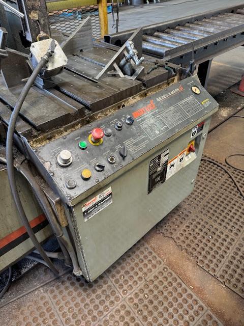 18" X 22" MARVEL 8 MARK 3 VERTICAL BAND SAW STOCK #3815