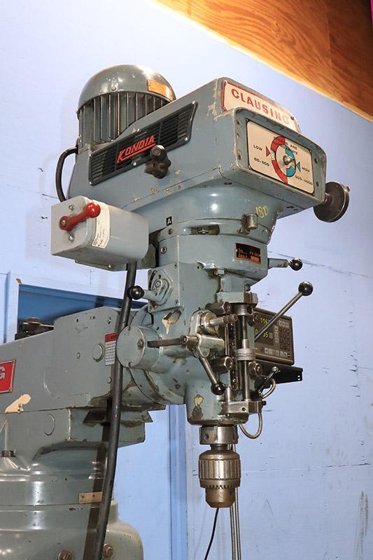 CLAUSING-KONDIA VERTICAL MILLING MACHINE MODEL: FV-300