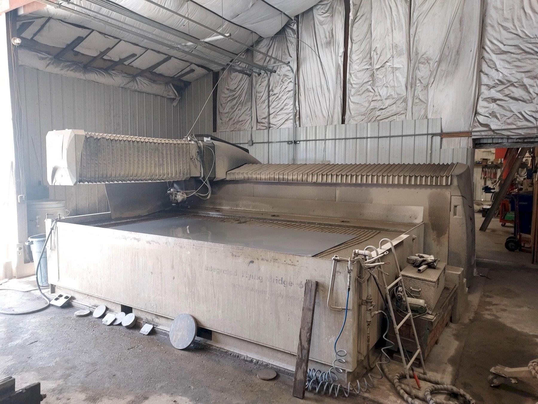 FLOW MACH 3B - IFB 6012 6' X 12' 100 HP WATERJET