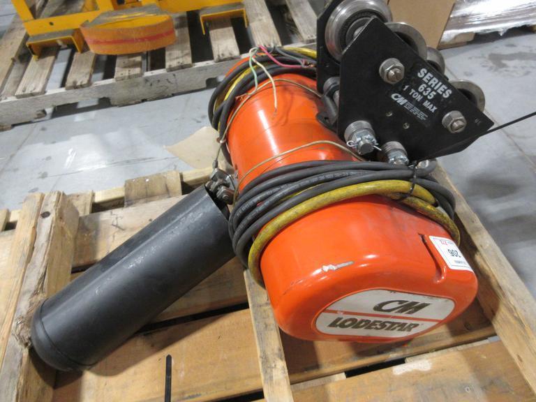 CM LodeStar L-2 Electric Chain Hoist 1 Ton Capacity- Auction Item