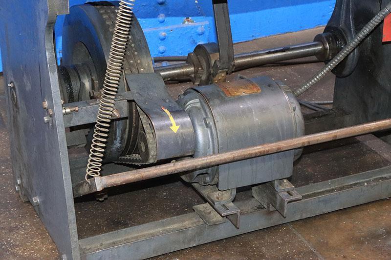 16 Ga. x 3 ft Whitney Jensen Mechanical Power Shear