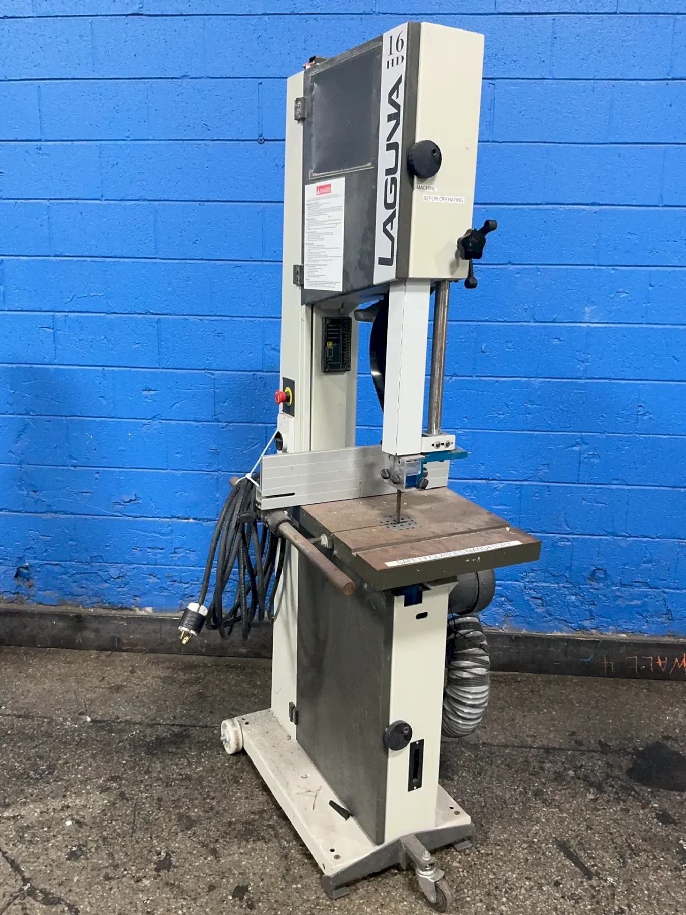 LAGUNA / ACM 16” VERTICAL BAND SAW   -  LT 1 HD 16”
