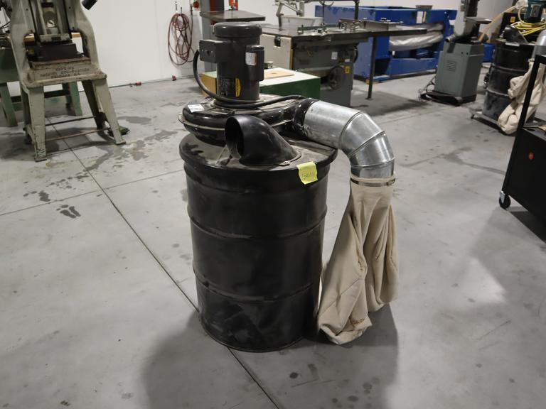 Cincinnati Fan 200S/T1 55 Gal Barrell Dust Collector- Auction Item
