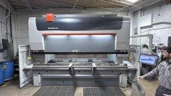 248 Ton x 13′ Bystronic Xact Smart 225-4100 Hydraulic CNC Press Brake, with 5-Axis Backgauge