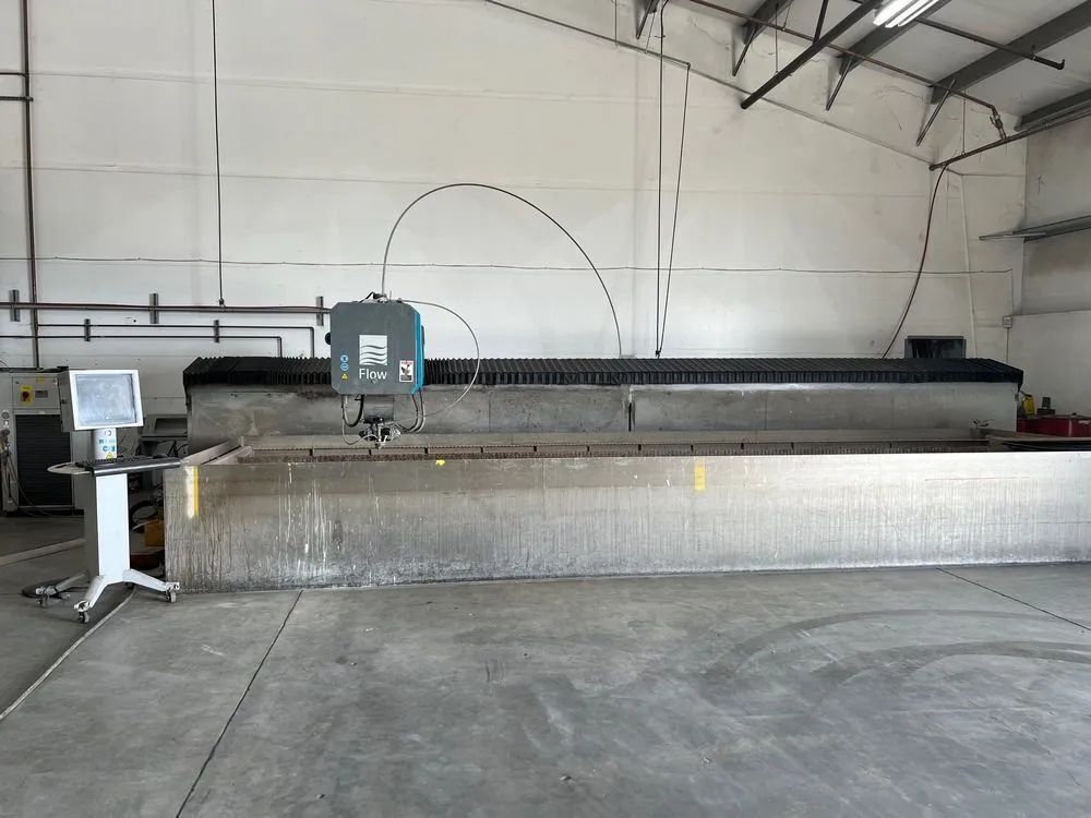 2013 FLOW MACH 3 7320B | Waterjet Cutters