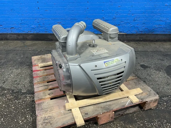 BECKER 5.5 / 6.4 KW ROTARY VANE VACUUM PUMP  -  VTLF 2.250/0-79