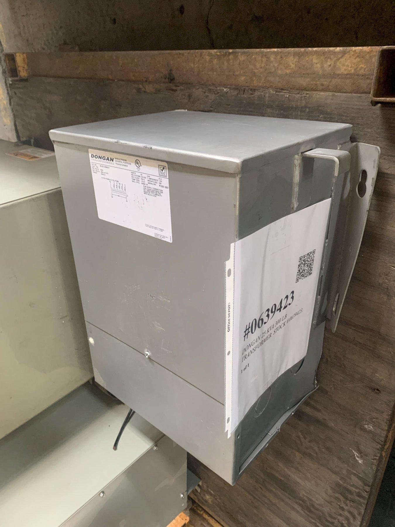 DONGAN 25 KVA 300 LB TRANSFORMER. STOCK # 0639423.