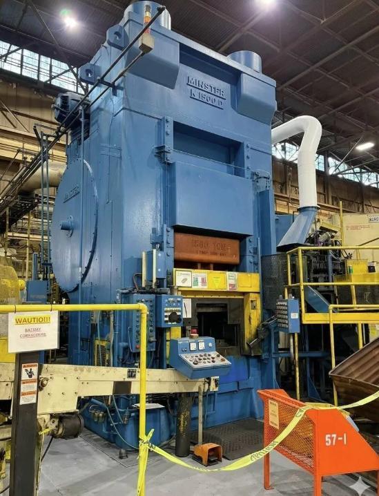 1500 TON MINSTER 54X48 KNUCKLE JOINT PRESS. STOCK # 0328426