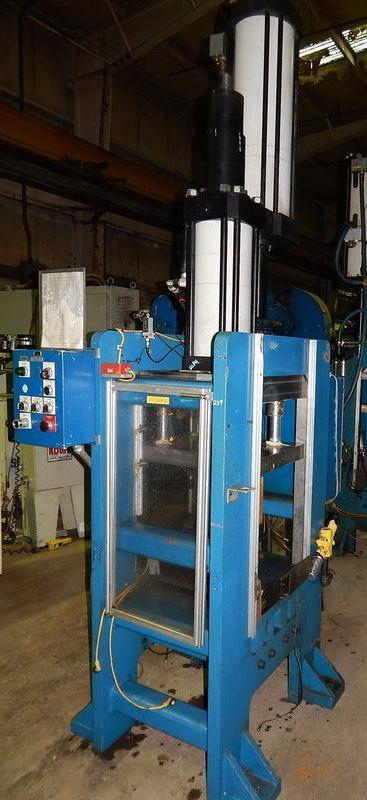 90 Ton FARGER & JOOSTEN MULTIPOWER Air/Oil Press